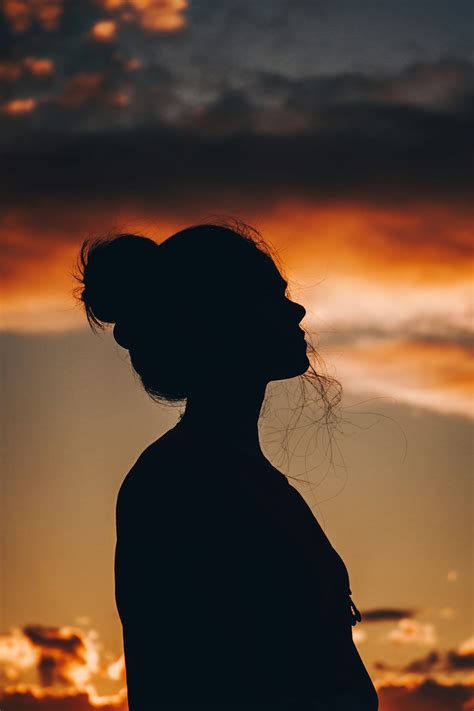 woman silhouette aesthetic.